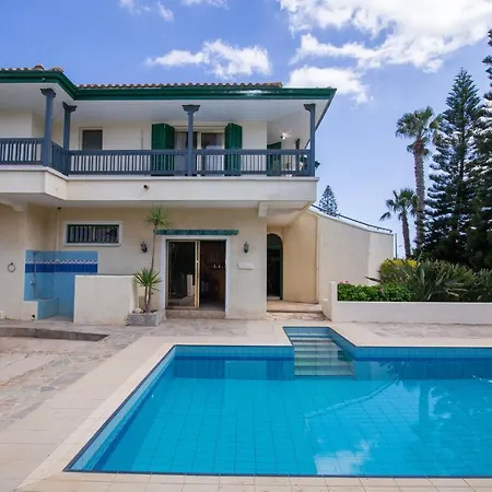 The Strovilion Estate Βίλα